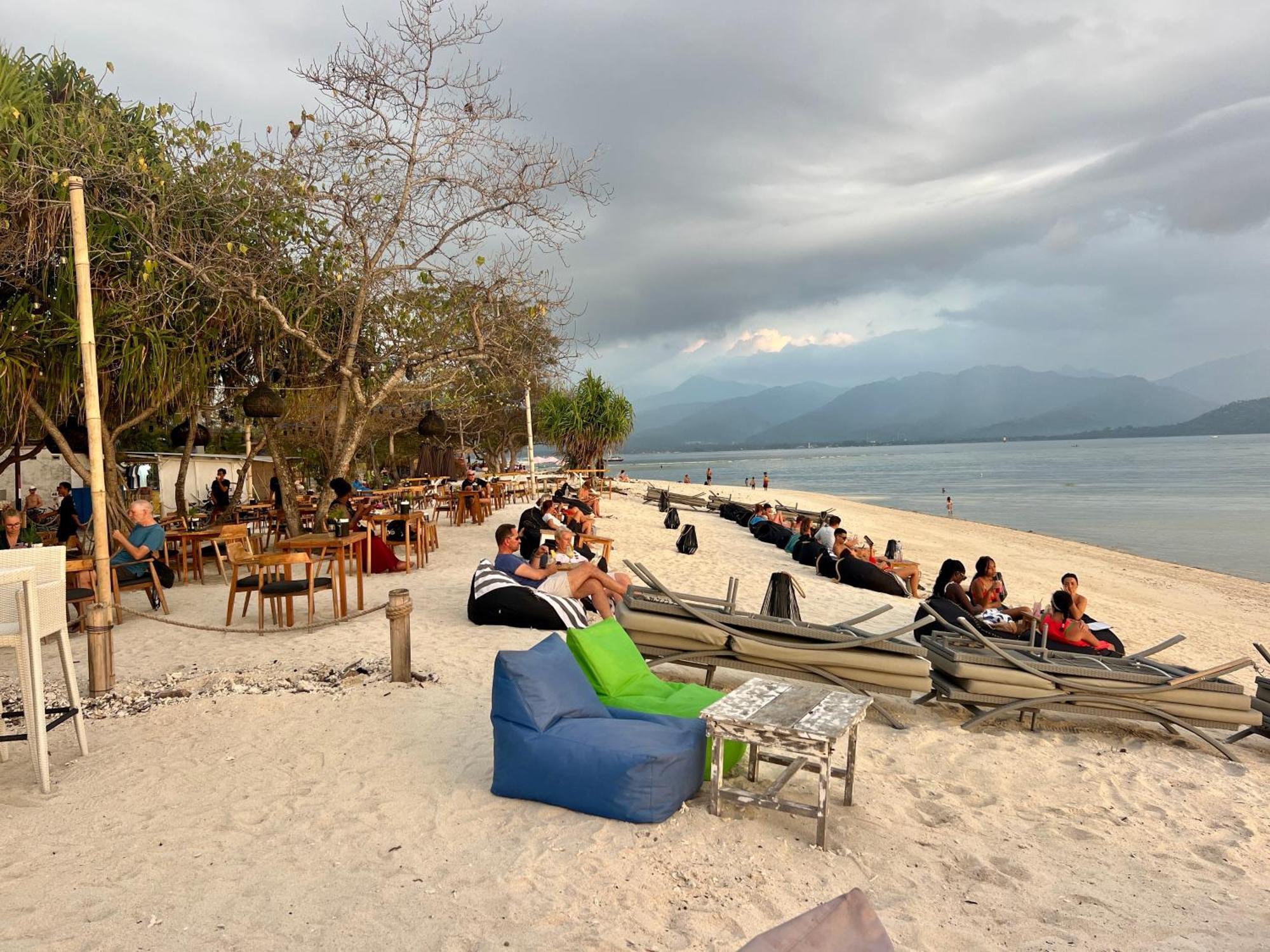 Villa Kayu Gili Air Buitenkant foto