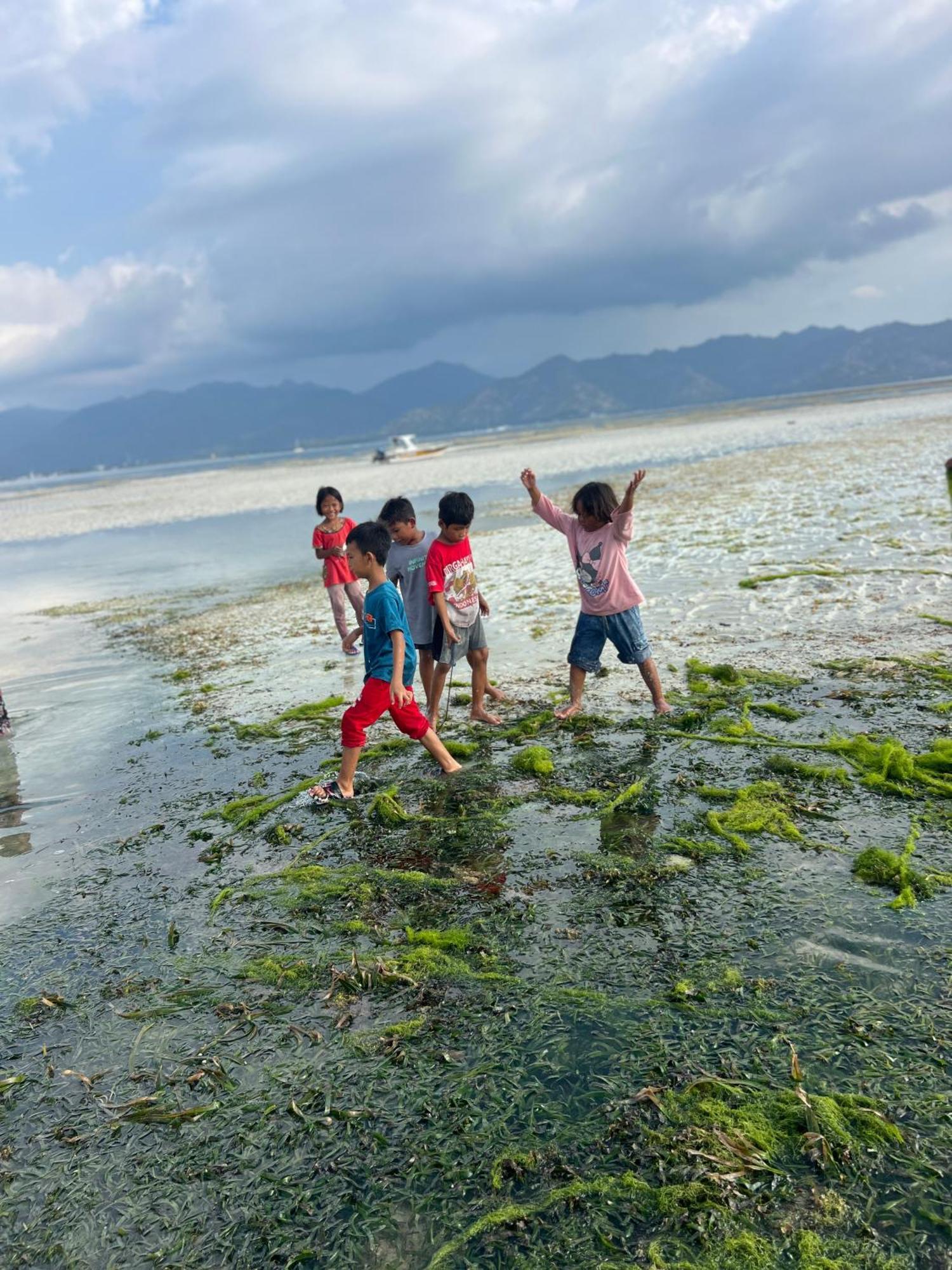 Villa Kayu Gili Air Buitenkant foto