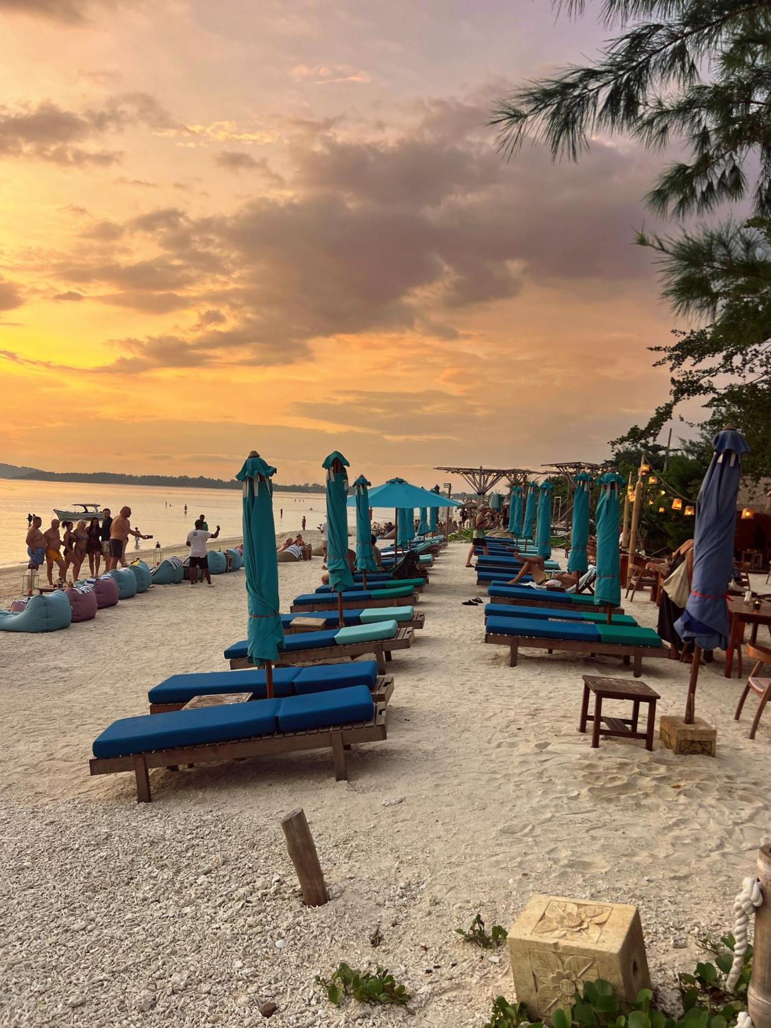 Villa Kayu Gili Air Buitenkant foto