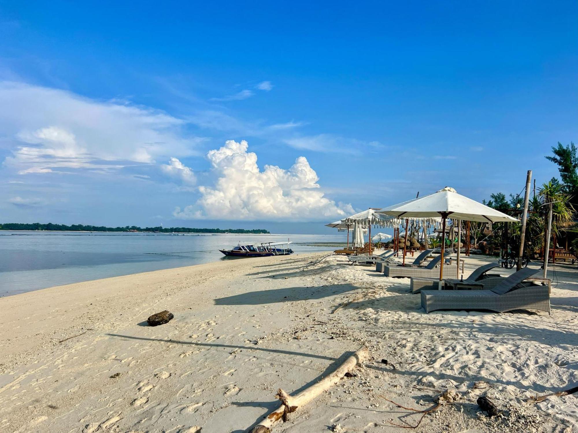 Villa Kayu Gili Air Buitenkant foto